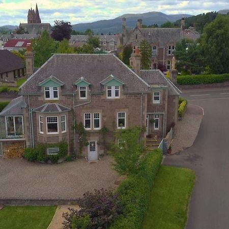 Firtree Bed And Breakfast At Galvelbeg House Crieff Eksteriør bilde